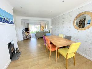 Greenhurst Road- click for photo gallery